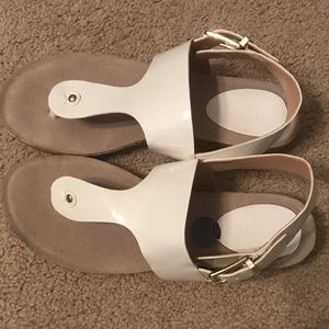 Ellen Tracy sandals